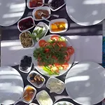 Inlice Uenzile Inlice Kamp Bed and breakfast *